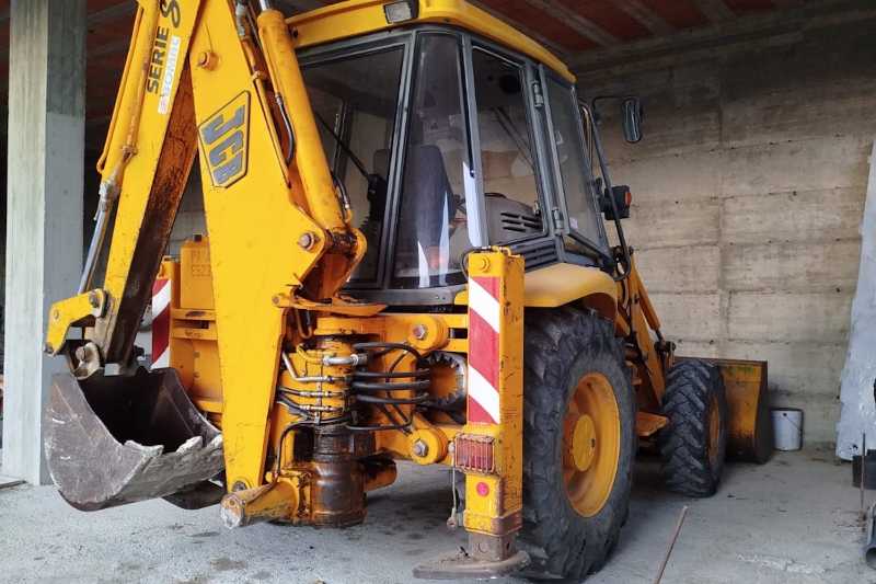 OmecoHub - Immagine JCB 3CXT